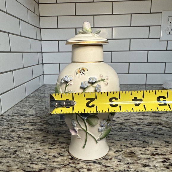 Ardalt Lenwile Butterfly Floral 3 Dimensional  Vase Hand‎ Painted Japan 6/90 - Picture 9 of 9